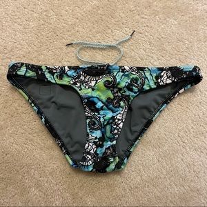 Discontinued Seahorse Print Jolyn Bali Bottoms